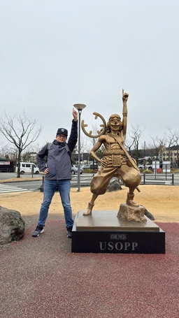謝坤霖