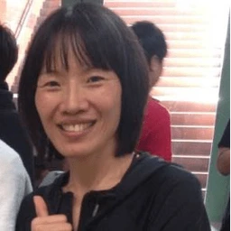 洪𧭈育